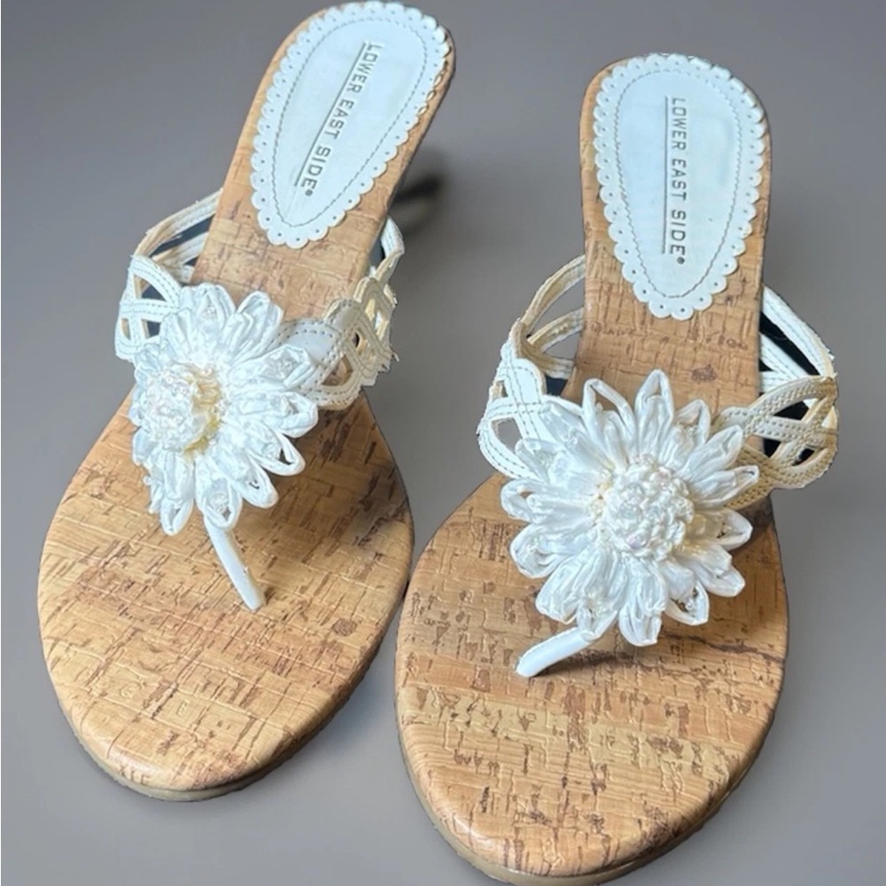 Lower East Side Women's Cream Floral Wedge Sandals - Picture 5 of 13